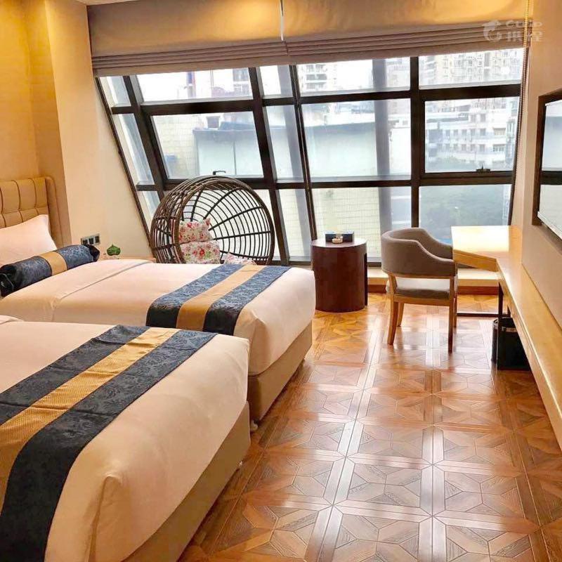 Days Inn Business Place Bagu Chongqing Exterior photo